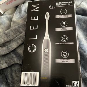 Rechargeable toothbrush